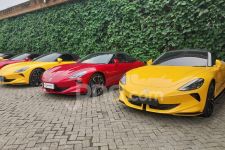 10 Unit Roadster Listrik MG Cyberster Resmi Diserahkan Kepada Konsumen - JPNN.com