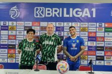 Bojan Hodak: Persib Masih Adaptasi Lapangan GBLA Menjelang Laga Kontra Borneo FC - JPNN.com