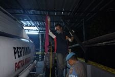 Karyawan SPBU Tewas di Garasi Malam-malam, Terkuak saat Teman Kerja Sembahyang - JPNN.com Bali