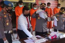 Empat Aktor Pemalsu Sertifikat Vaksin di Padangbai Diciduk di Lotim NTB, TSK Tambah 22 Orang - JPNN.com Bali