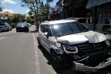 Iwan Fals Terlibat Tabrakan di Badung Bali, Lihat Ini Akibatnya - JPNN.com Bali