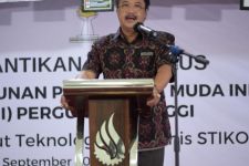 Wakil Rektor III Impikan Mahasiswa ITB Stikom Bikin Jam Tangan Pendeteksi Covid-19 - JPNN.com Bali