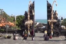 Tanah Lot Mulai Terima Limpahan Wisatawan Domestik, Sebegini Jumlahnya - JPNN.com Bali