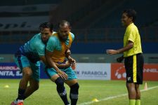 Kapten Persib Kirim Pesan Begini Jelang Bentrok Kontra Bali United, Hhmmm - JPNN.com Bali