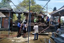Pelinggih Pura Dalem Rangdu Ludes Terbakar, Polisi Duga Dipicu Kebakaran Semak - JPNN.com Bali