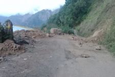 Longsor Susulan Tutup Akses Jalan Darat ke Desa Trunyan, Ini Respons Cepat BPBD Bangli - JPNN.com Bali