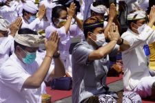 Pinandita se-Nusantara Doa Bersama di Pura Besakih, Selamatkan Bumi dari Gering Agung - JPNN.com Bali