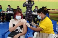 72,84 Persen Nakes di Kota Kupang Disuntik Vaksin Booster - JPNN.com Bali