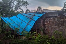 Hujan Angin Hancurkan 35 Unit Rumah di Sikka NTT, Begini Kondisi Terakhir di Lokasi Bencana - JPNN.com Bali