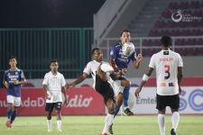 Persipura Terpuruk Jelang Kontra Bali United, Reaksi Suporter Keras - JPNN.com Bali