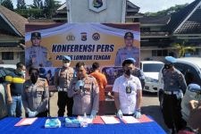 TSK Penggelapan Ratusan Mobil Ajang WSBK Mandalika Diciduk di Banjarmasin, Lihat Nih Tampangnya - JPNN.com Bali