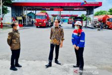Jokowi Mendadak Cek Pasokan BBM di Terminal Sanggaran Denpasar, Ini Respons Pertamina - JPNN.com Bali