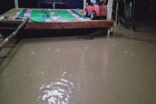 Banjir dan Longsor Terjang Sekotong, 246 KK Terkena Dampak - JPNN.com Bali