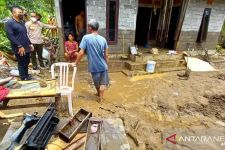 Ini Dampak Banjir Rob yang Terjang Pesisir Jembrana Bali, Parah - JPNN.com Bali