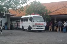 Rekam Jejak Frans Lebu Raya Mentereng, Ratusan Warga NTT di Bali Ikut Antar ke Rumah Duka - JPNN.com Bali
