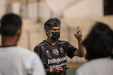 Coach Teco Fokus Tatap Laga Kontra PSIS, Puji Kinerja Apik Sektor Gelandang - JPNN.com Bali