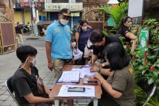 Denpasar Catat Satu Kasus Kematian Positif Covid-19, Puluhan Pelanggar Prokes Terjaring Razia Masker - JPNN.com Bali