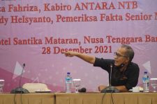 LKBN ANTARA: Wartawan Turut Perangi Hoaks, Begini Caranya? - JPNN.com Bali