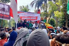 Ustaz Mizan Qudsiah Picu Demo Berjilid-jilid, Massa Aksi Tuntut Paham Wahabi Keluar dari NTB - JPNN.com Bali