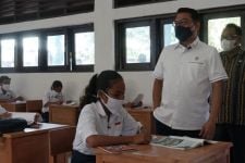 Moeldoko Curhat Saat Pantau Pembelajaran Tatap Muka Terbatas di NTT, Baca Selengkapnya - JPNN.com Bali