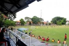 Coach Aji Sebut Stadion Ngurah Rai Tak Layak Jadi Venue Liga 1, Jawaban KONI Bali Bikin Pening, Hhmm - JPNN.com Bali