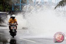 Prakiraan Cuaca Buruk: Gelombang Tinggi dan Angin 25 Knot dari NTT Sampai Maluku - JPNN.com Bali