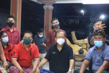 Koster Diam-diam Sapa Sekaa Teruna di Tabanan, Akhiri dengan Menyulang Kopi Isi Arak - JPNN.com Bali