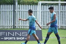 Skuad Persib Alami Kelelahan Akut, Coach Robert Genjot Latihan Ringan di FINNS Club - JPNN.com Bali