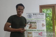 Pemuda Buleleng, Bali Ini Ekspor Virgin Coconut Oil ke Rusia, Begini Prosesnya - JPNN.com Bali