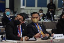 ASEAN Utus Indonesia Selesaikan Konflik Rusia – Ukraina, Ini Pandangan Fadli Zon - JPNN.com Bali