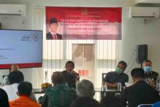 Mantan Gubernur Pastika Ajak Anak Muda Bali Ramaikan Politik Praktis, Pamer Podium Bebas Bicara - JPNN.com Bali