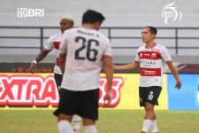 Madura United Bekuk Borneo Berkat Gol Slamet Nurcahyo, Mulai Nyaman di Papan Tengah - JPNN.com Bali
