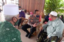 Kompol Made Hendra Gandeng Ulama Perluas Cakupan Vaksinasi di Denpasar, Lihat Aksinya - JPNN.com Bali
