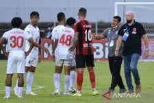 Pelatih Alfredo Vera Haruskan Persipura Menang Lawan Persita, Jika Tidak….. - JPNN.com Bali