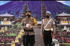 AKBP Ricko Taruna Sapu Bersih Arak Gula, Sebegini yang Dimusnahkan - JPNN.com Bali