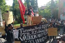 Tuntutan Aksi Demo 11 April: Pecat Menteri Bicara Tunda Pemilu & Presiden 3 Periode  - JPNN.com Bali