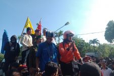 Ojol Orasi Bareng Mahasiswa, Teriak Pak Yan Pertalite di Bali Langka, Tolong - JPNN.com Bali