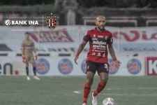 Leo Putuskan Bertahan di Bali United, Alasannya Sungguh Menyentuh - JPNN.com Bali