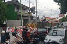 Alat Berat di TPA Suwung Rusak, Sampah di TPS Meluber ke Jalan, Jijik - JPNN.com Bali