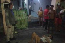 EFG Terkapar Ditusuk Sangkur, Darah Berceceran Depan Kamar Indekos, Duh Gusti - JPNN.com Bali