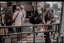 Pasukan Brimob Turun Gunung, Lihat Pergerakannya, Jangan Aneh-aneh - JPNN.com Bali