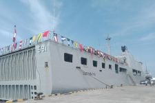Ini Detail KRI Surabaya 591: Kapal Perang Multifungsi yang Lepas Jangkar di Benoa  - JPNN.com Bali