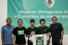 Fan PSS Tunaikan Nazar Jalan Kaki Wonosobo ke Sleman Gegara Coach Seto - JPNN.com Bali