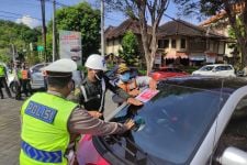 Jangan Parkir Sembarangan di Denpasar, Akibatnya Bisa Fatal, Lihat Tuh - JPNN.com Bali