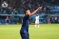 Arema FC Bungkam PSIS Semarang 2 – 0, Reaksi Coach Eduardo Mengejutkan - JPNN.com Bali