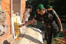 Mayjen TNI Sonny Tabur Bunga di Taman Pujaan Bangsa Margarana, Pesannya Tegas - JPNN.com Bali