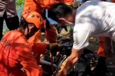 MD Nekat Terjun dari Tebing Pura Selonding, Tewas Menyakitkan - JPNN.com Bali