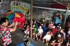 Ke Bali, Kak Seto Hibur Anak-Anak Asuhan Daycare dengan Dongeng - JPNN.com Bali