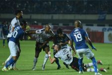 Persib Gagal Bekuk Bali United, Respons Coach Robert Berkelas, Simak - JPNN.com Bali