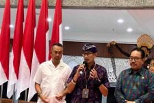 Menteri Sandi Pasang Target 1,5 Juta Turis Asing ke Bali Selama 2022  - JPNN.com Bali